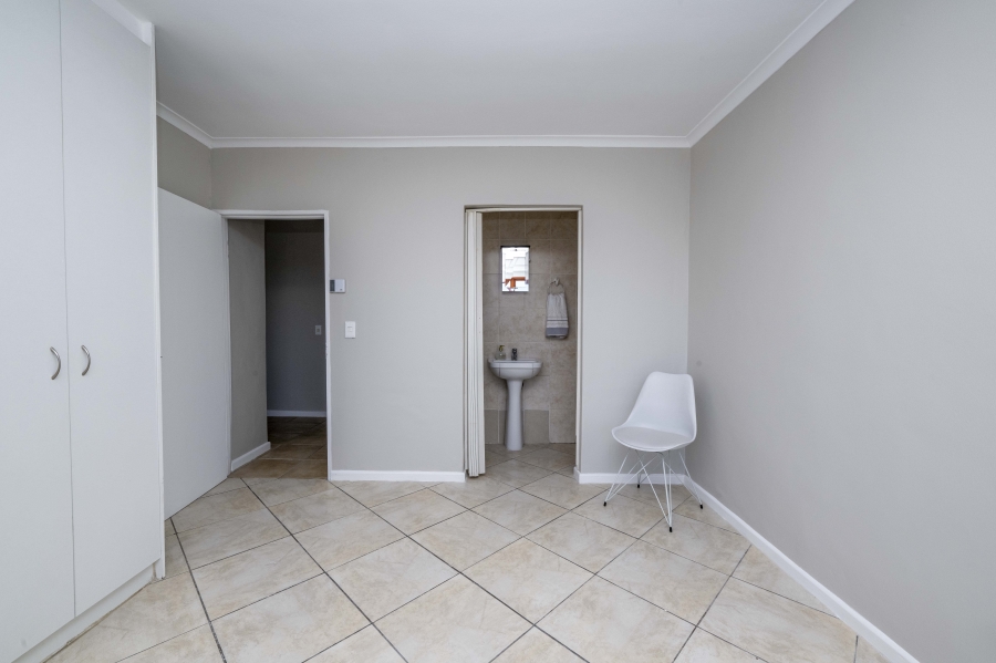 2 Bedroom Property for Sale in Normandie Western Cape